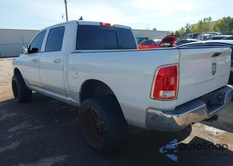 2015 Ram 1500 Laramie из США, поврежденный, VIN 1C6RR7NM1FS730571